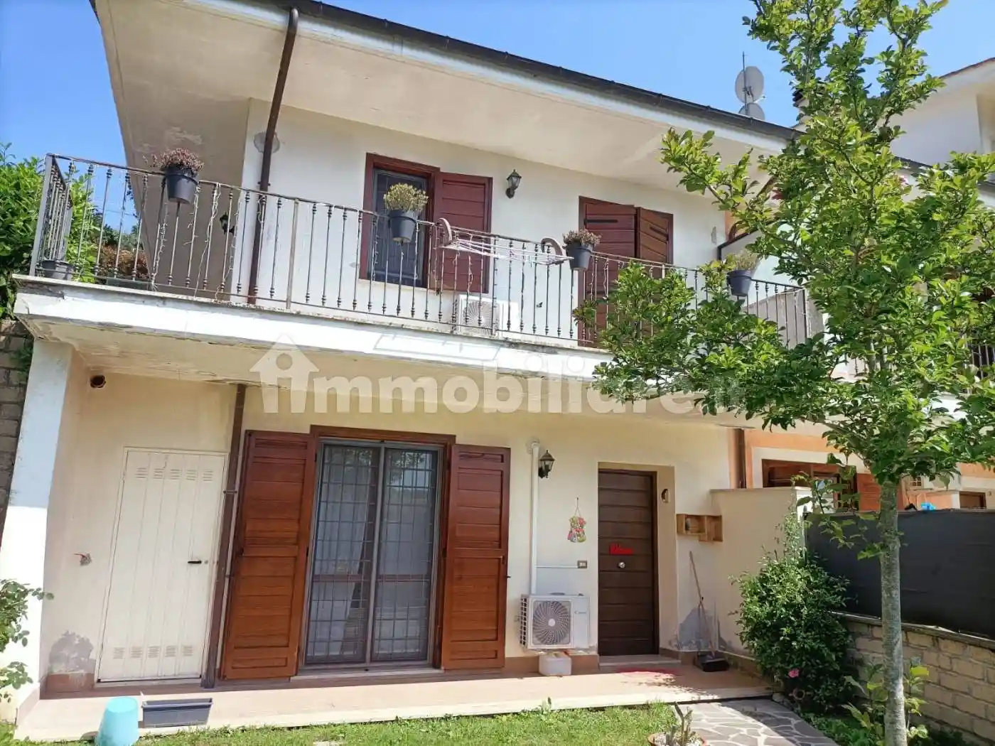 Villa in vendita a Castelnuovo di Porto