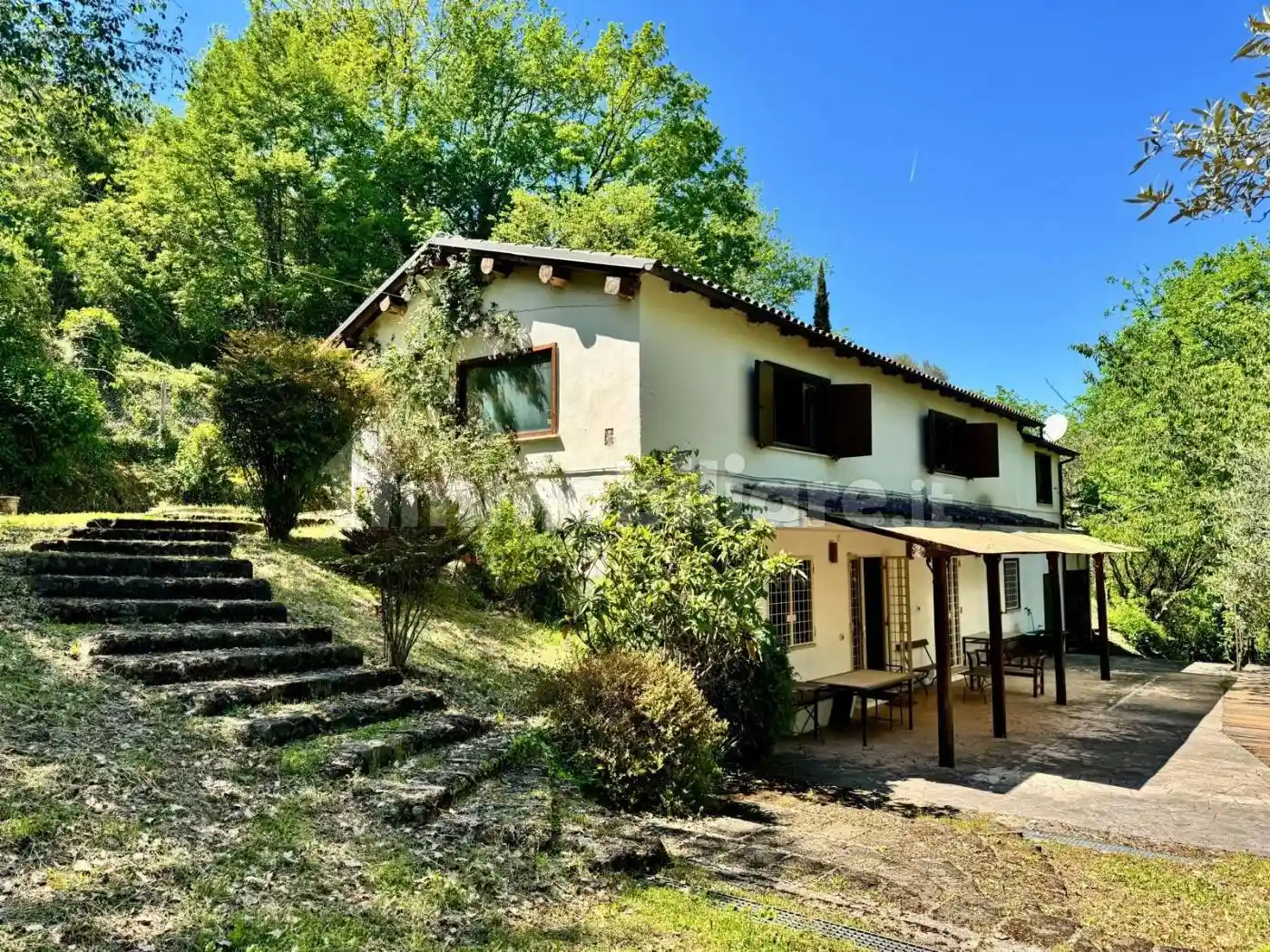 Villa in vendita a Poggio Nativo