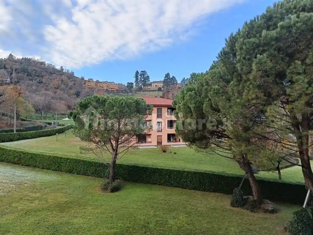 Trilocale buono stato, primo piano, Tavernola, Como - foto 2