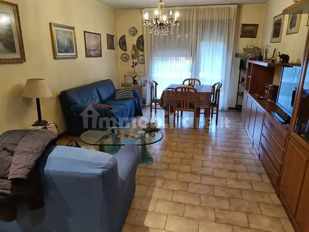 Trilocale buono stato, primo piano, Tavernola, Como - foto 5