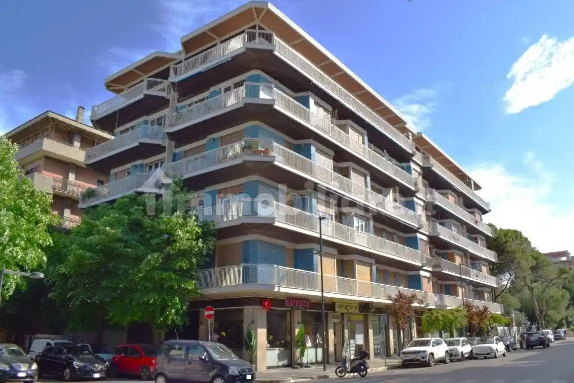 Trilocale via Leopoldo Muzii 100, Piazza Salotto - Corso Umberto, Pescara - foto 2