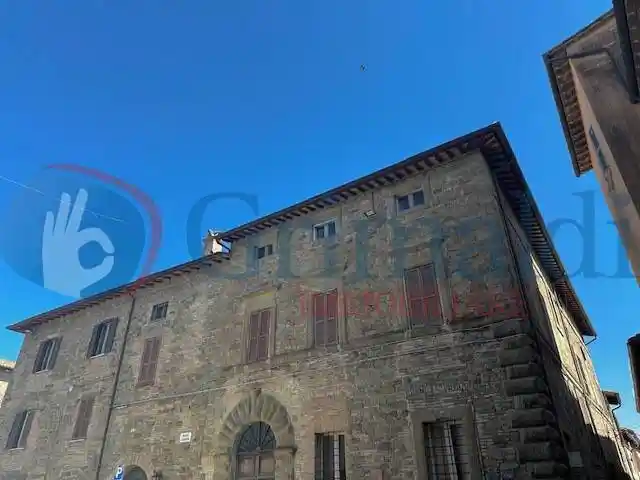 Palazzo - Edificio in vendita a Bettona