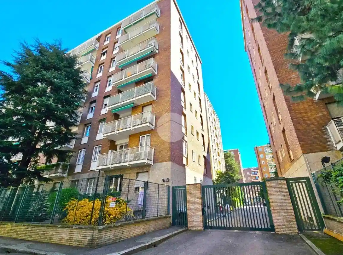 Trilocale viale Ca' Granda 16, Prato Centenaro, Milano - foto 2