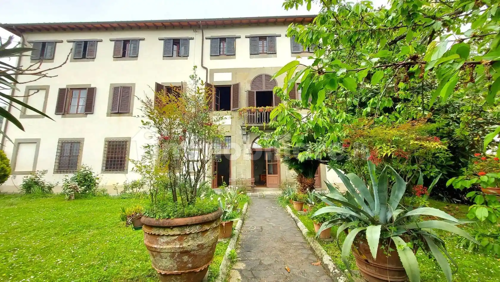 Villa in vendita a Lucca