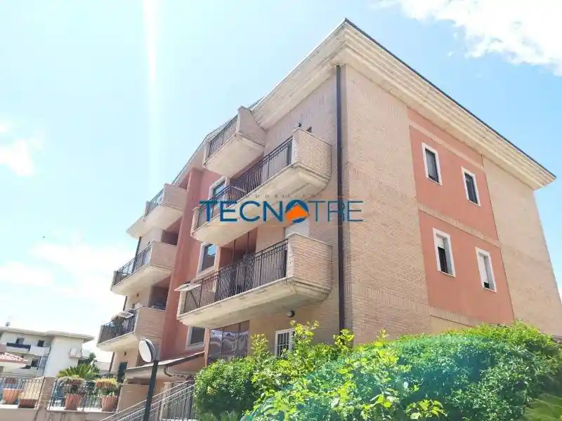 Trilocale via Cesare Balbo 20/C, Villa Rosa, Martinsicuro - foto 5