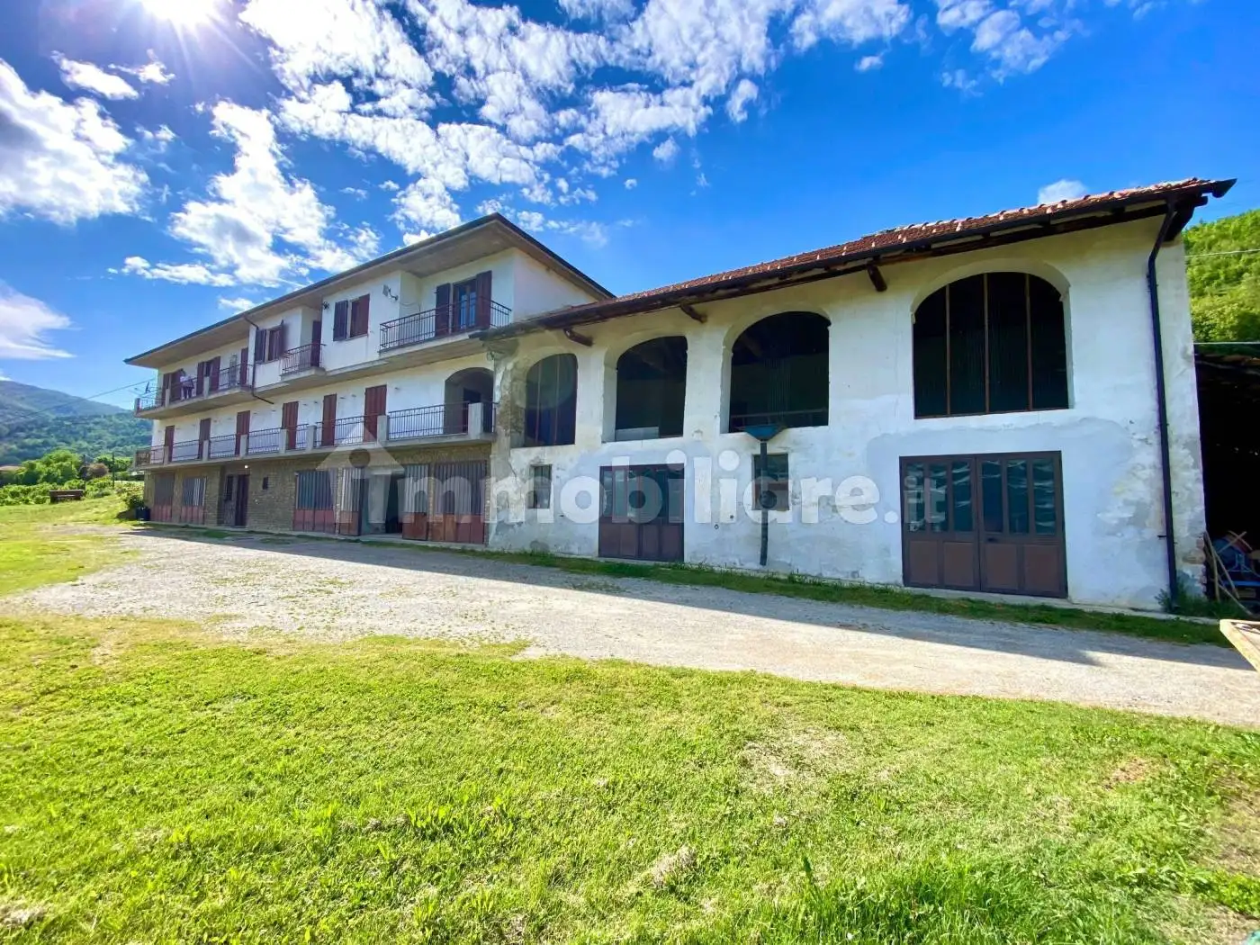 Rustico - Casale in vendita a Gorzegno