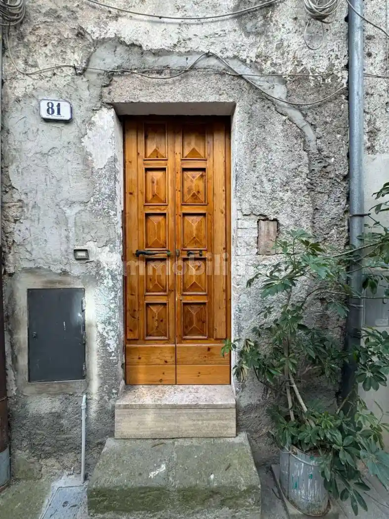 Appartamento in vendita a Marta