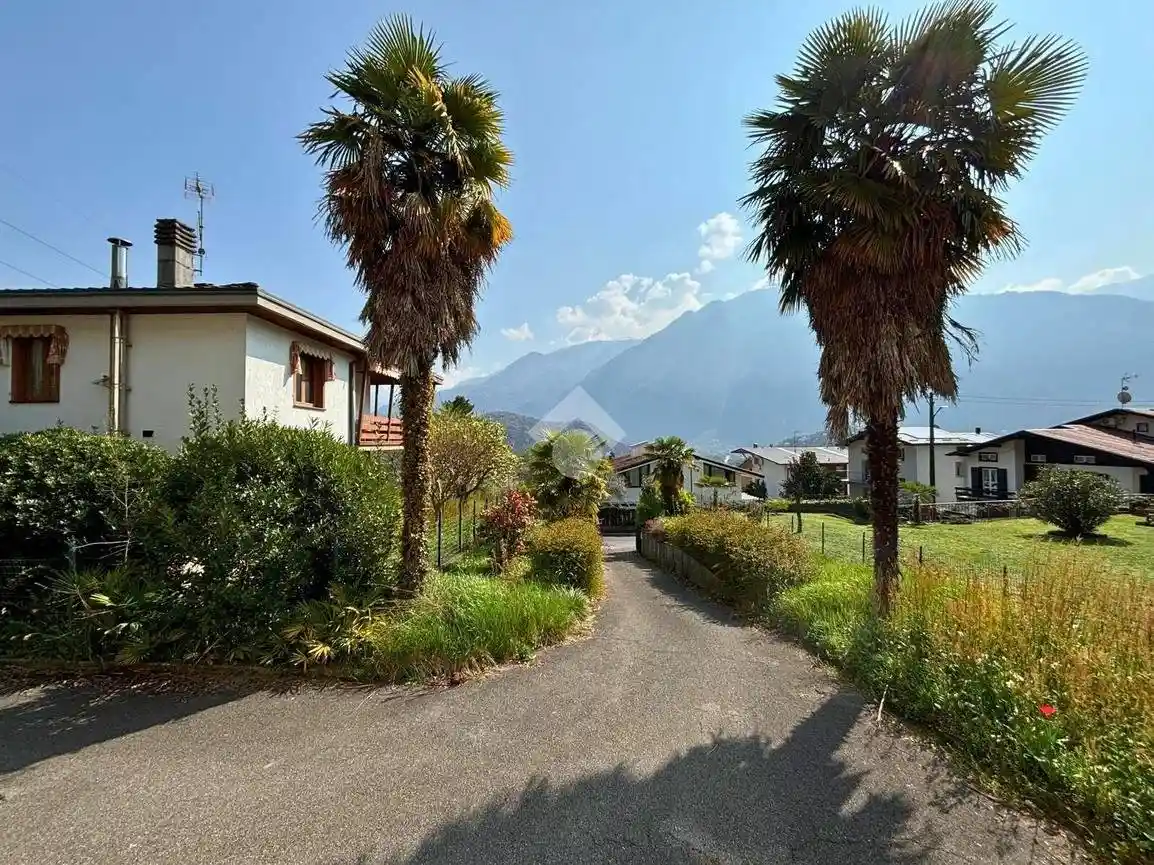 Casa indipendente in vendita a Darfo Boario Terme