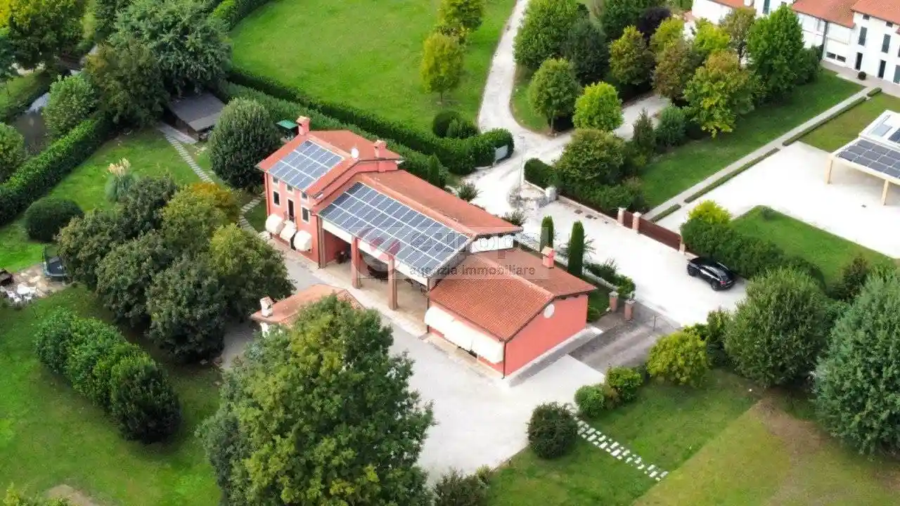 Rustico - Casale in vendita a Bolzano Vicentino