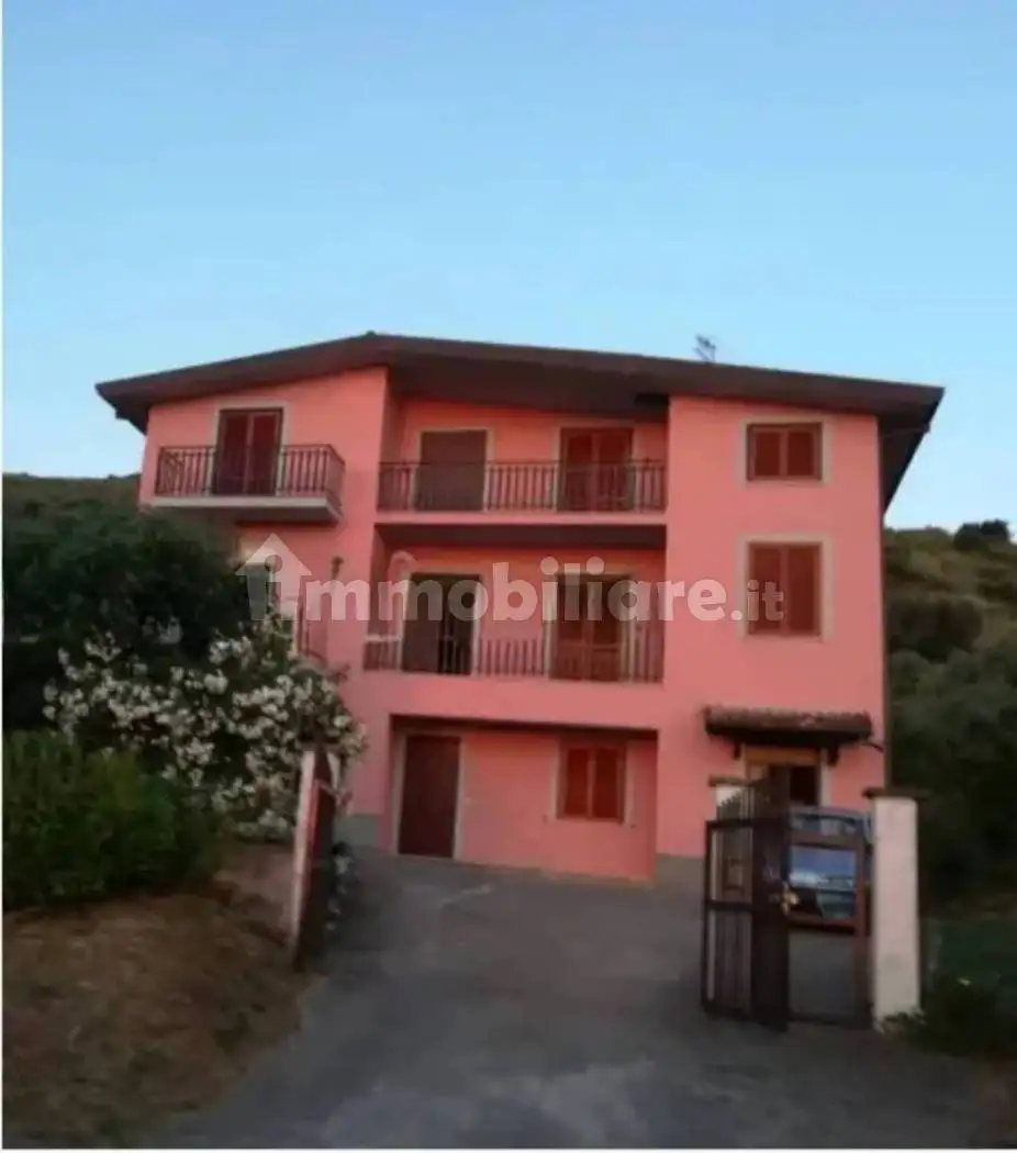 Casa indipendente in vendita a Santa Maria del Cedro