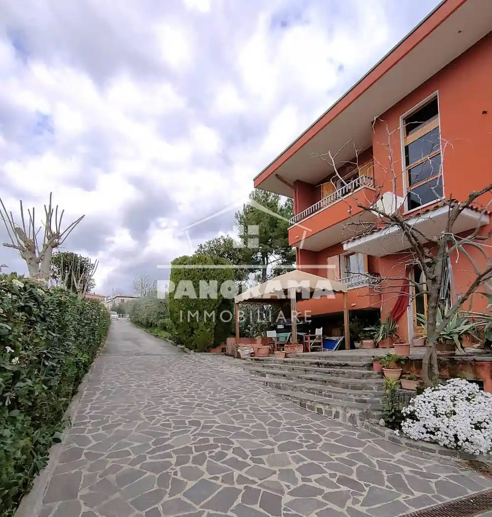 Villa in vendita a San Clemente