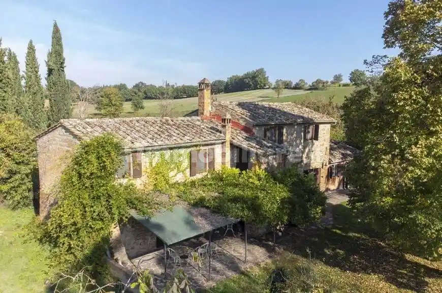 Rustico - Casale in vendita a Foiano della Chiana