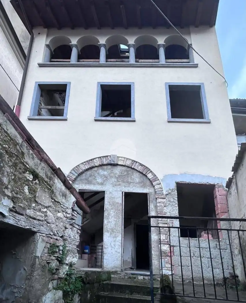 Appartamento piazza Umberto I 92, Centro, Adrara San Martino - foto 2