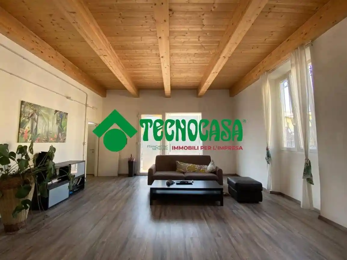 Palazzo - Edificio in vendita a Firenze