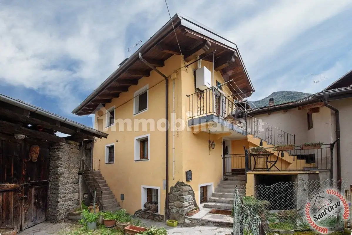 Appartamento in vendita a Brissogne