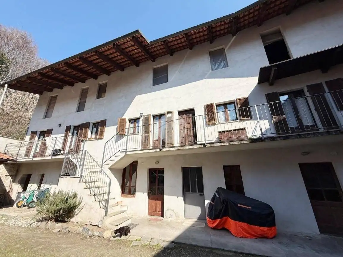 Casa indipendente in vendita a Salerano Canavese