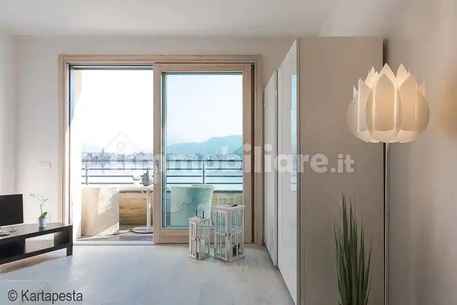 Appartamento in vendita a Lavena Ponte Tresa