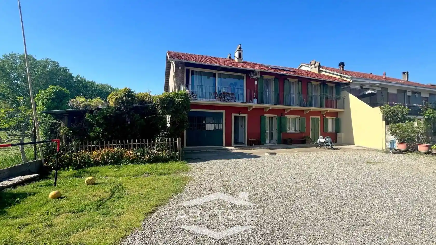 Rustico - Casale in vendita a La Loggia