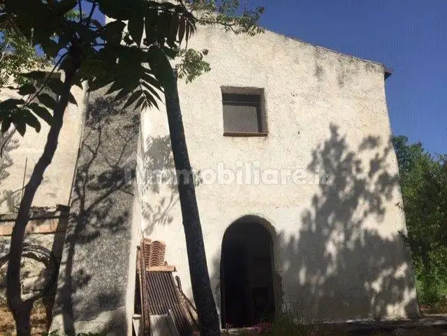 Rustico - Casale in vendita a Pescosansonesco