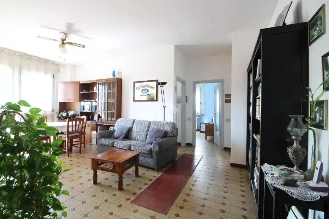 Appartamento in vendita a Garbagnate Milanese