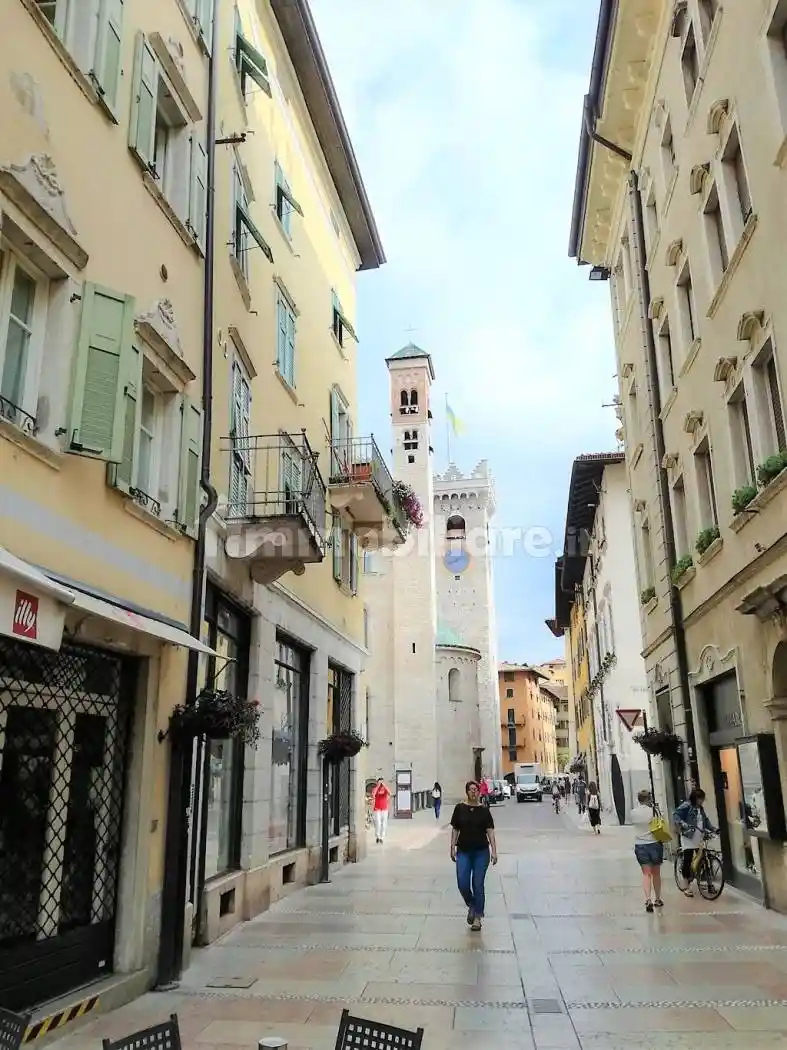 Trilocale via San Vigilio 4, Centro Storico, Trento - foto 3