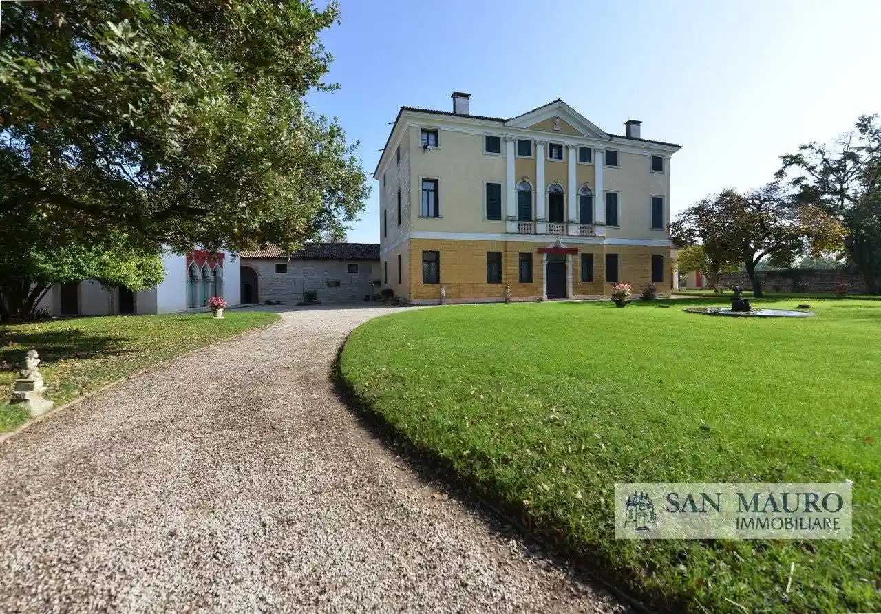 Villa in vendita a Sandrigo