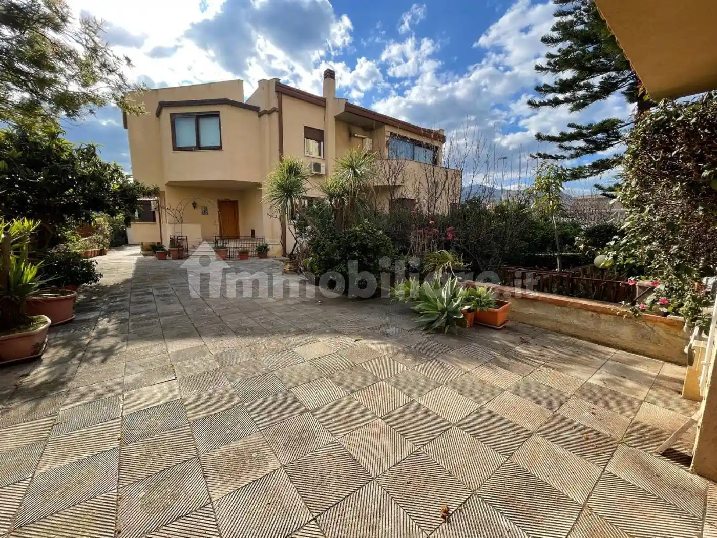 Villa in vendita a Palermo