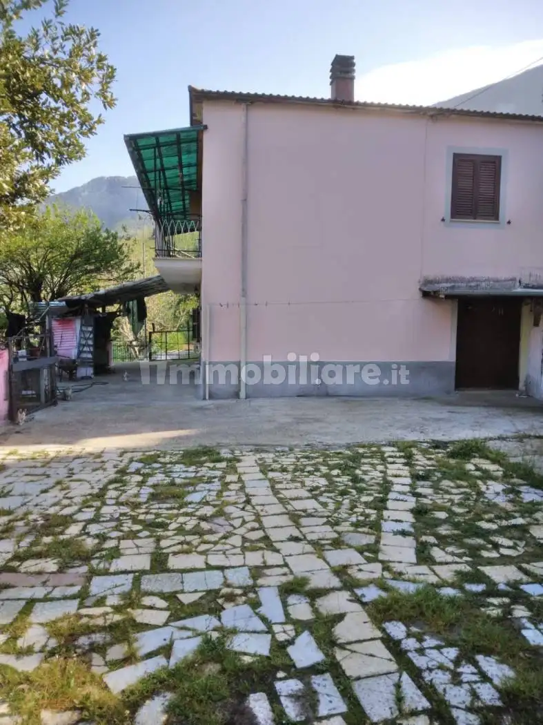 Villa in vendita a Cervara di Roma
