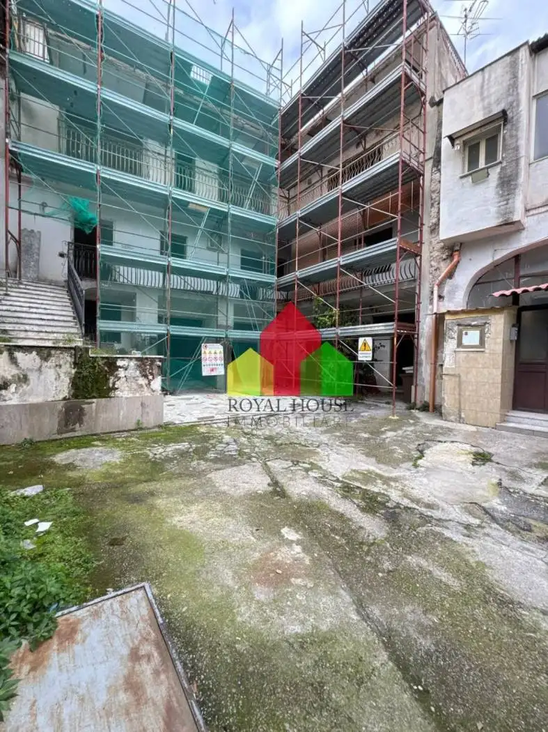 Palazzo - Edificio in vendita a Marano di Napoli