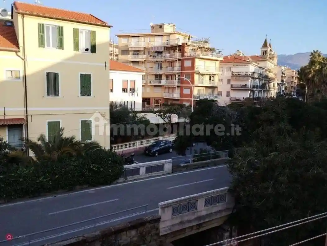 Appartamento in vendita a Taggia