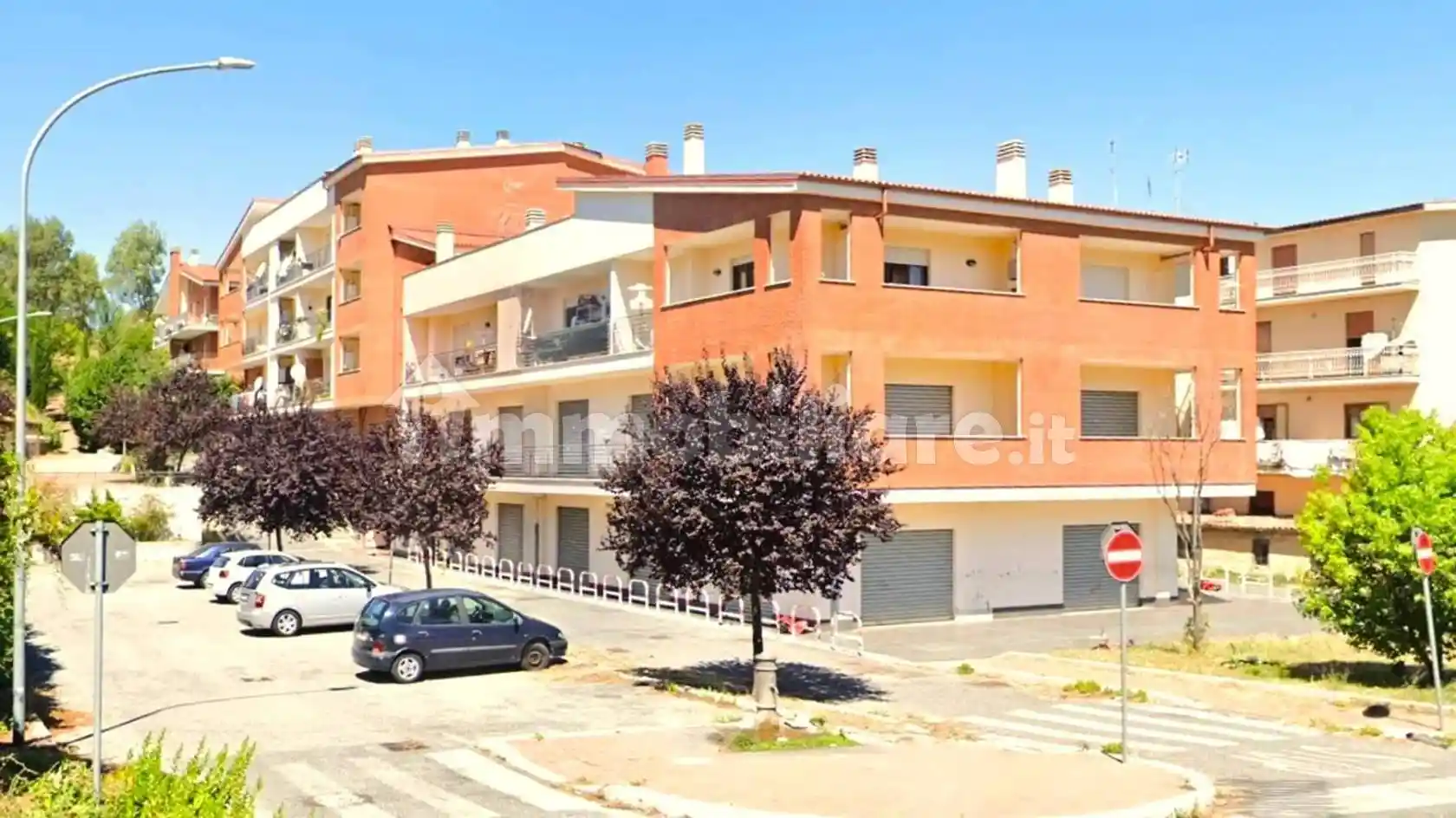 Palazzo - Edificio in vendita a Roma