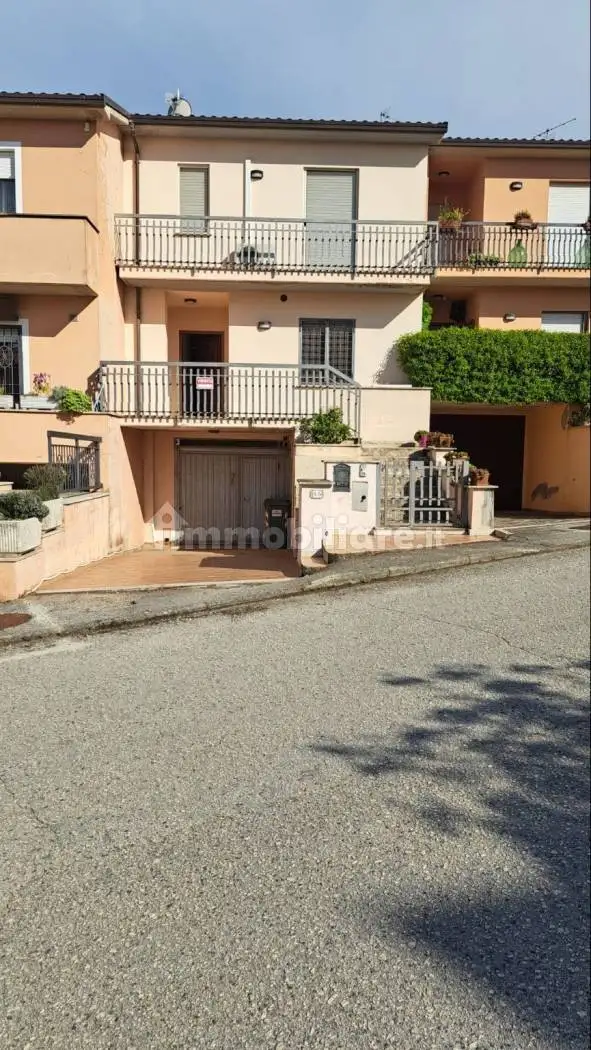 Villetta a schiera in vendita a Giano dell'Umbria