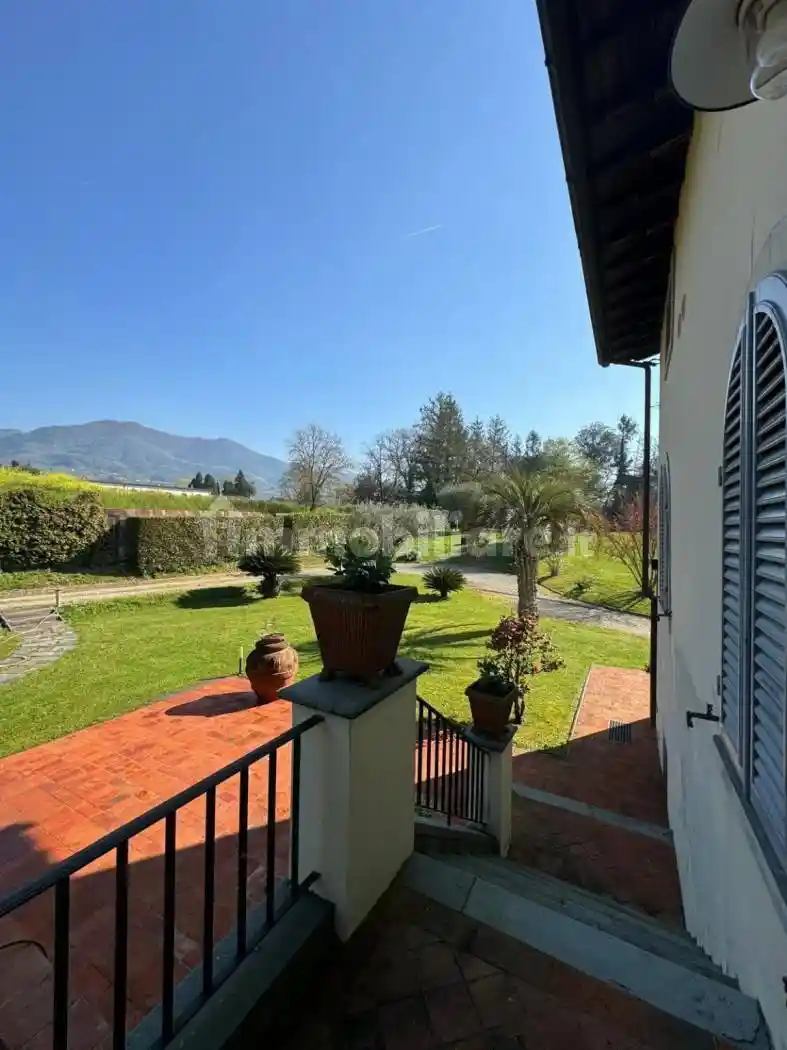 Palazzo - Edificio in Vendita - foto 2