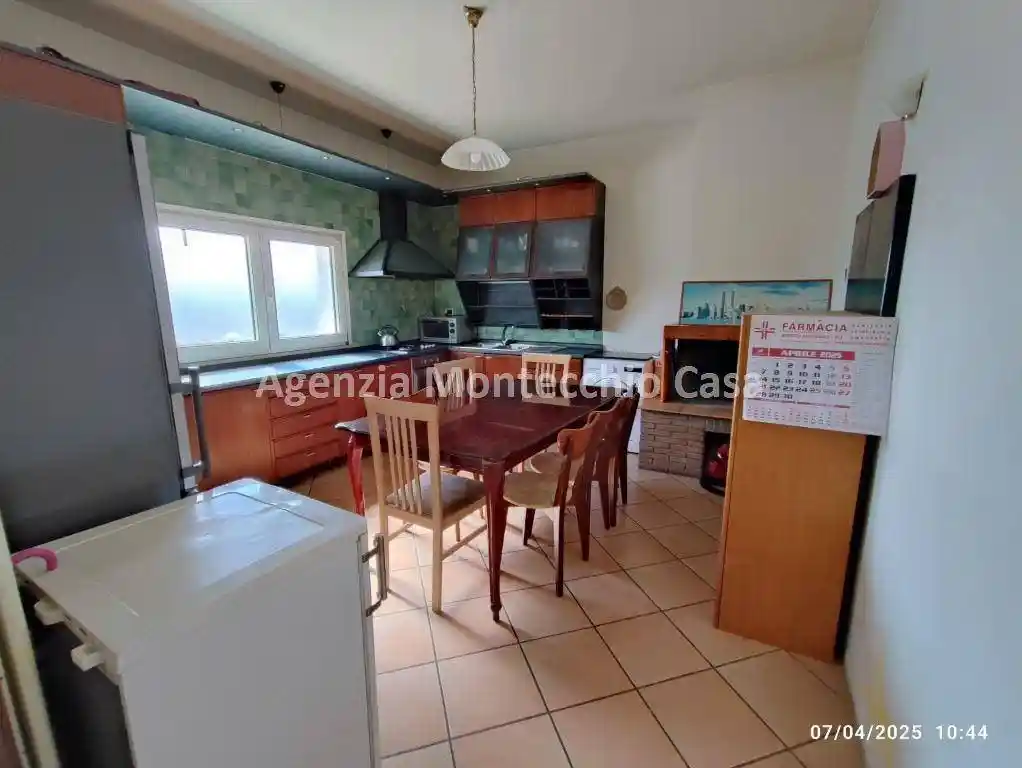 Casa indipendente in vendita a Montecalvo in Foglia