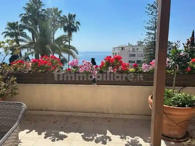 Quadrilocale via Roccasterone 23, Corso degli Inglesi, Sanremo - foto 2