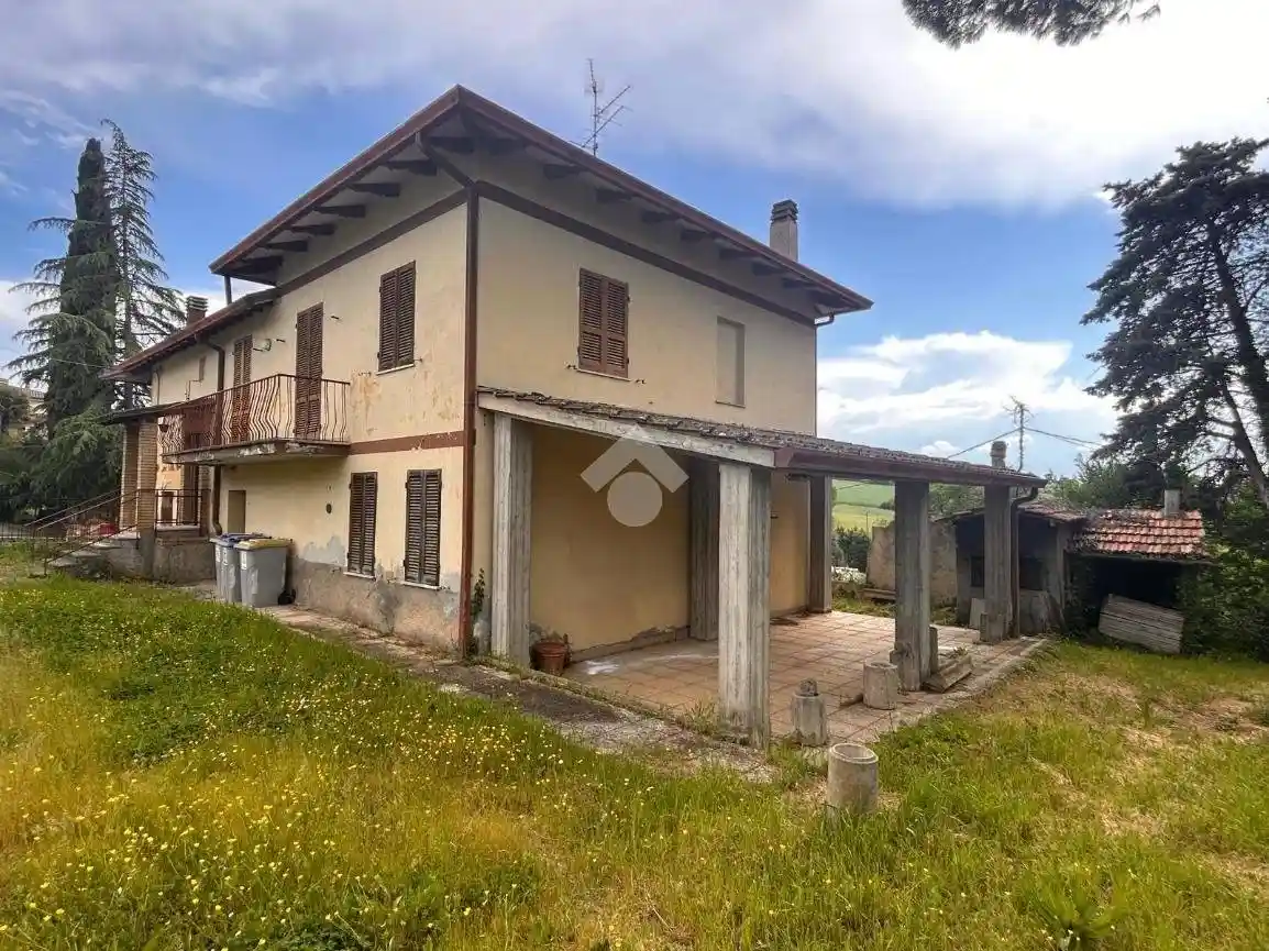 Casa indipendente in vendita a Perugia