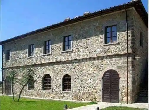 Palazzo - Edificio in vendita a Radda in Chianti