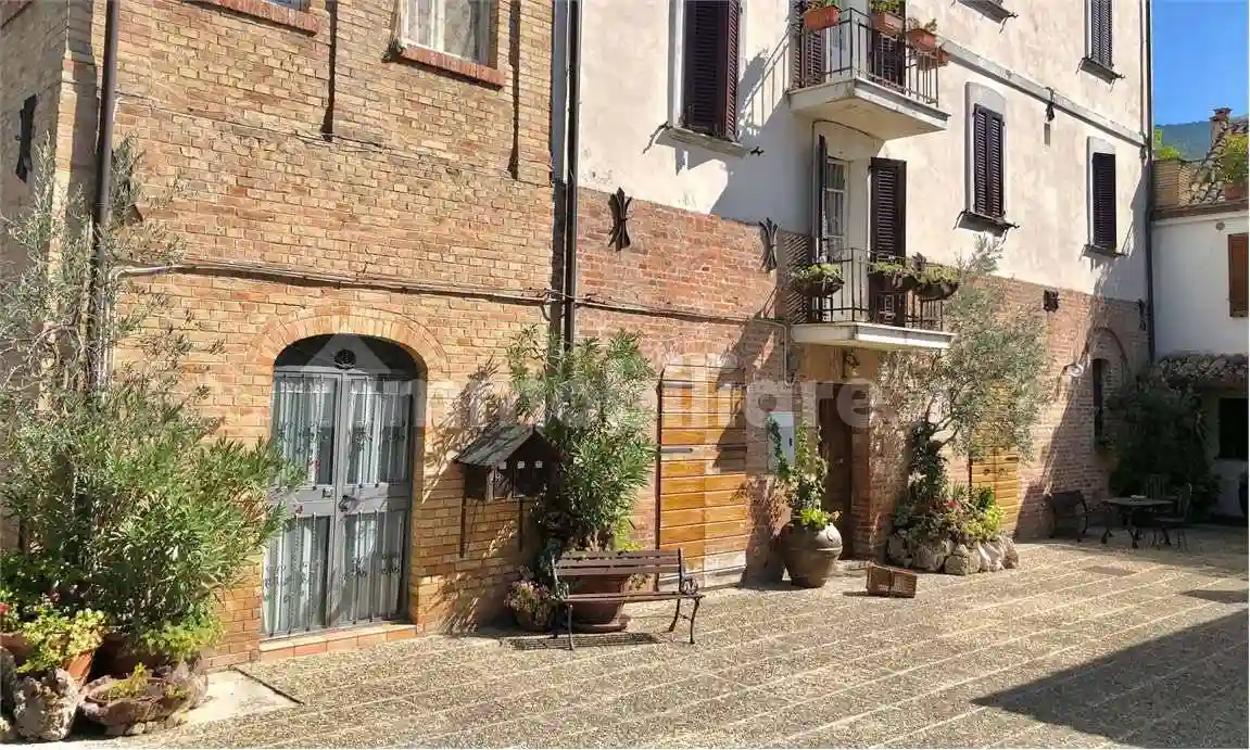 Palazzo - Edificio - foto 2