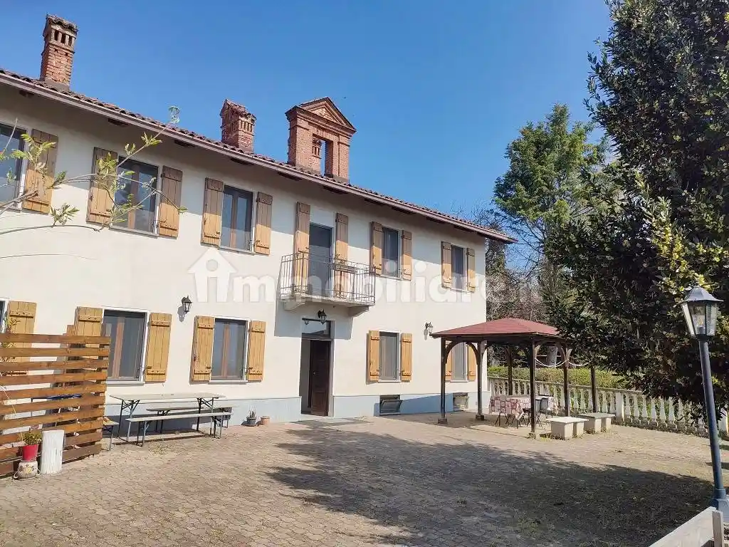 Rustico - Casale in vendita a San Damiano d'Asti