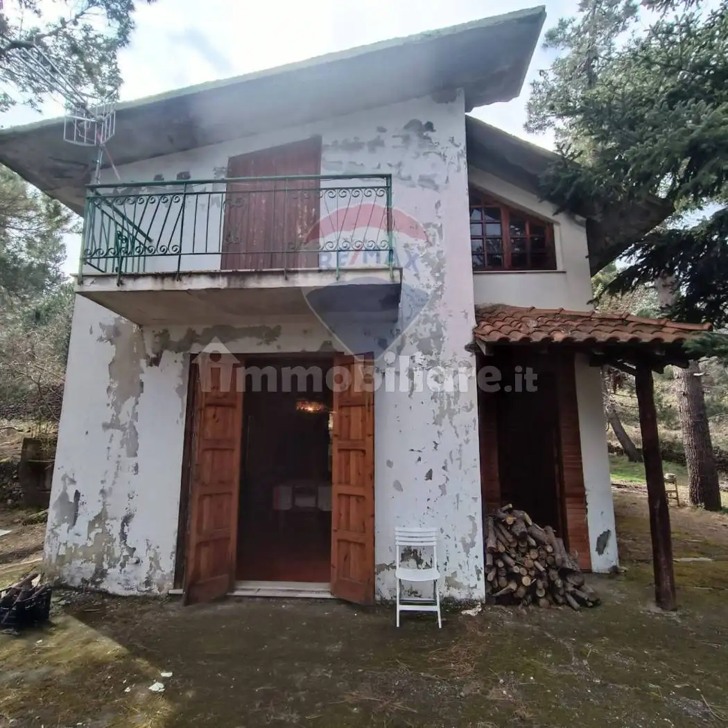 Casa indipendente in vendita a Linguaglossa