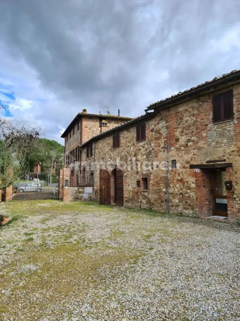 Casa indipendente in vendita a Siena