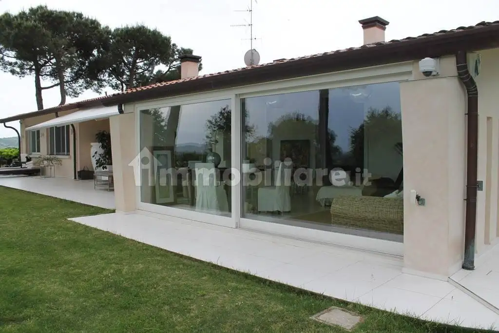 Villa in vendita a Forlì
