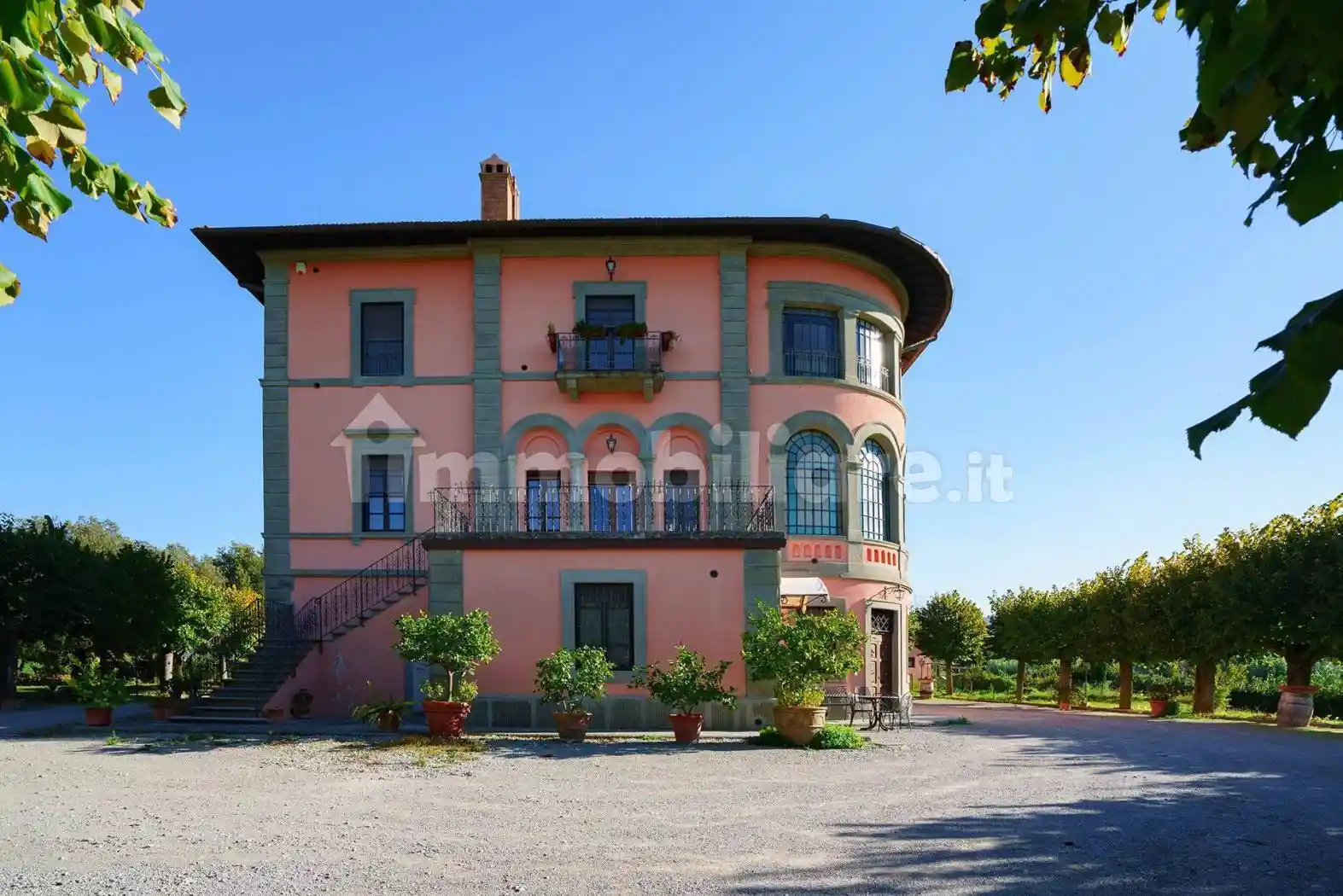 Villa in vendita a Cortona