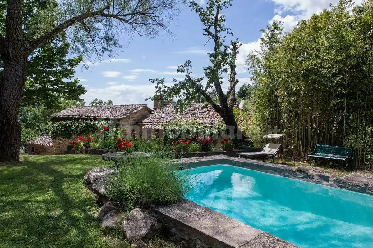 Rustico - Casale in vendita a Cortona