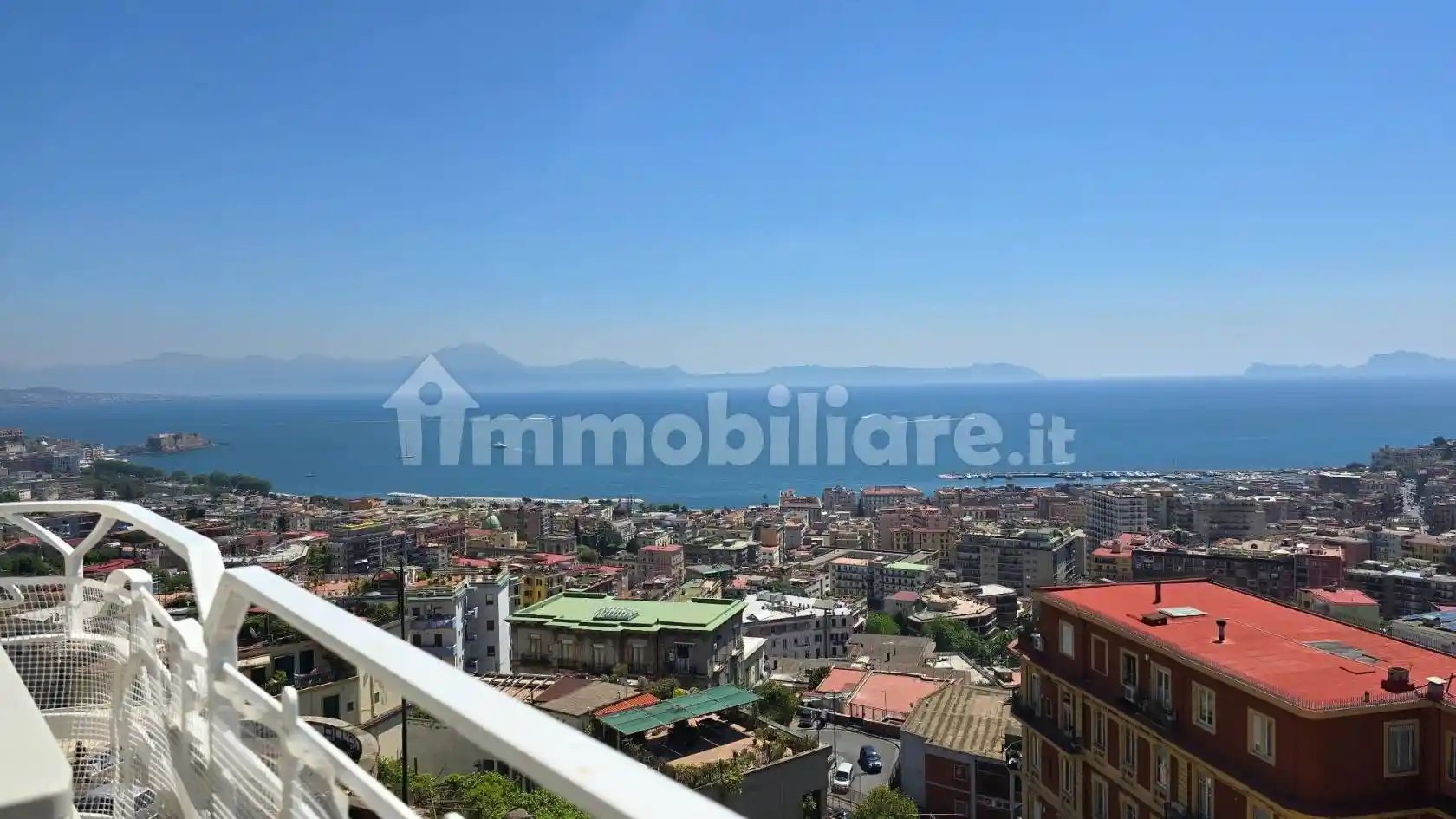 Appartamento in vendita a Napoli