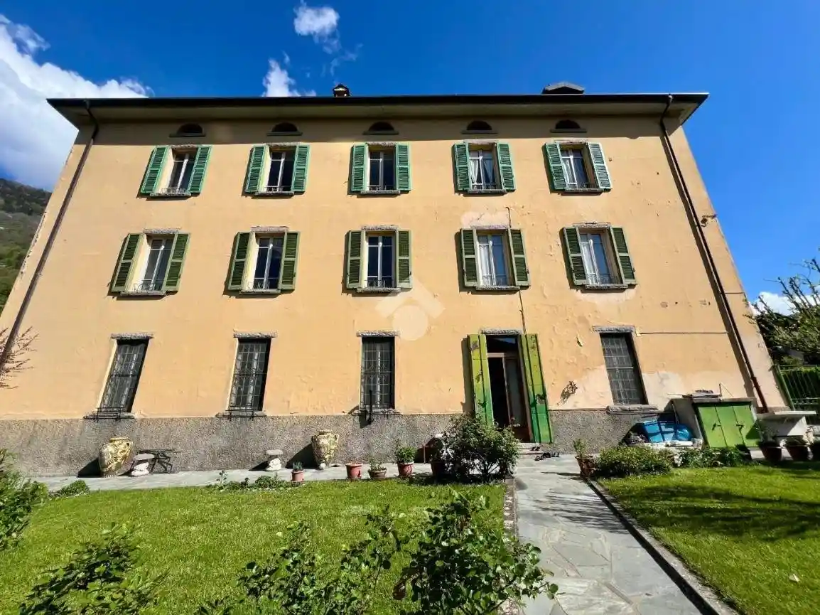 Villa in vendita a Edolo