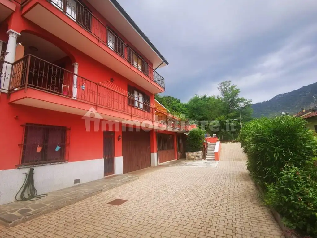 Villa a schiera via Casale 30, Gabbio Cereda Ramate, Casale Corte Cerro - foto 4