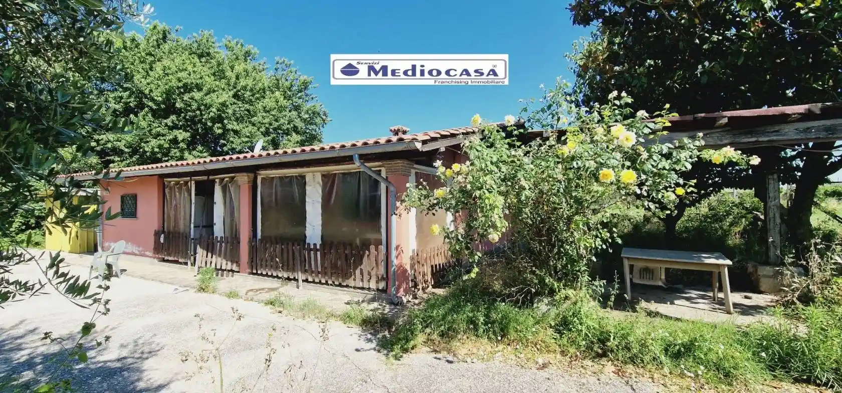 Villa in vendita a Lariano