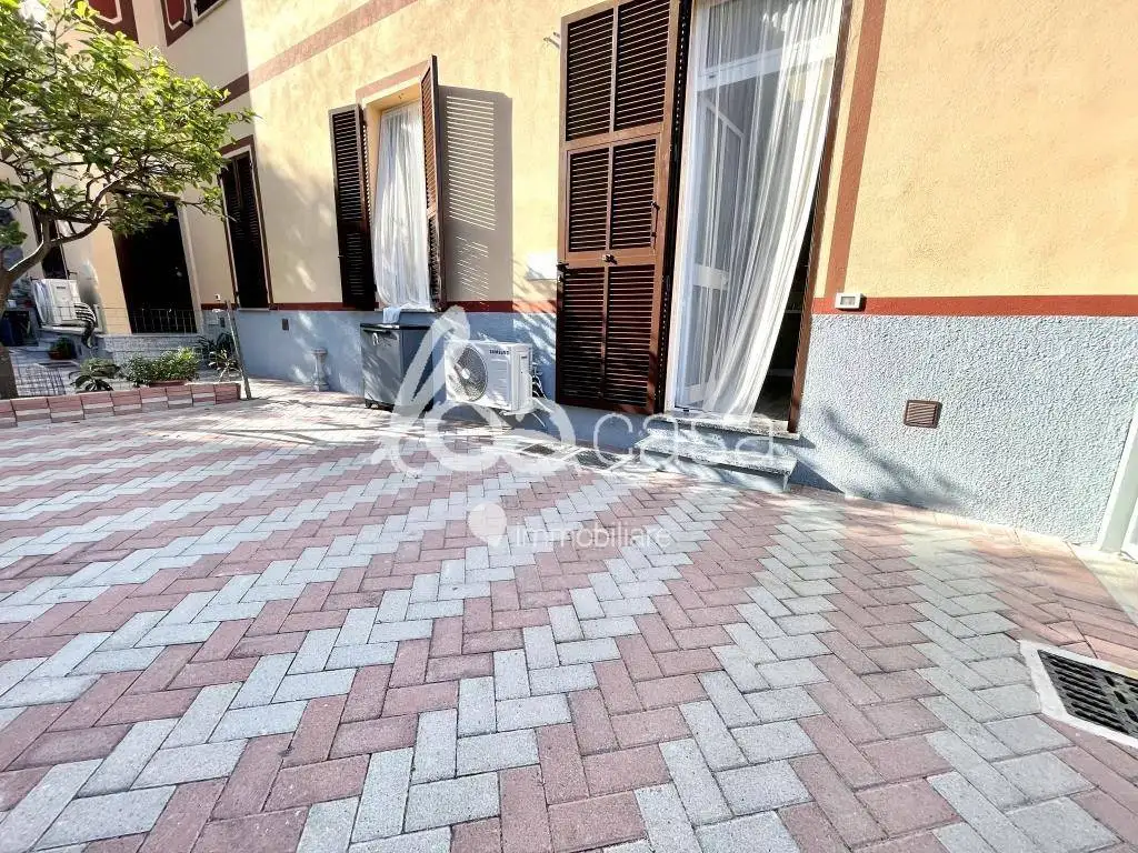 Appartamento in affitto a Borghetto Santo Spirito