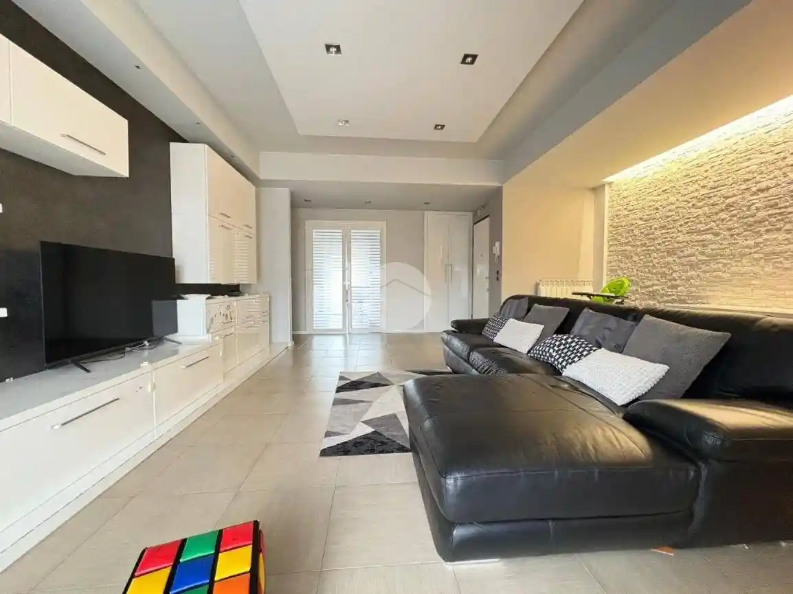 Appartamento via Sant' Antonello 215, Settimo, Montalto Uffugo - foto 2